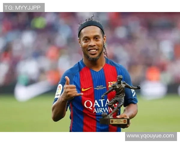 退役10号足球明星的传奇人生与球场背后的故事揭秘